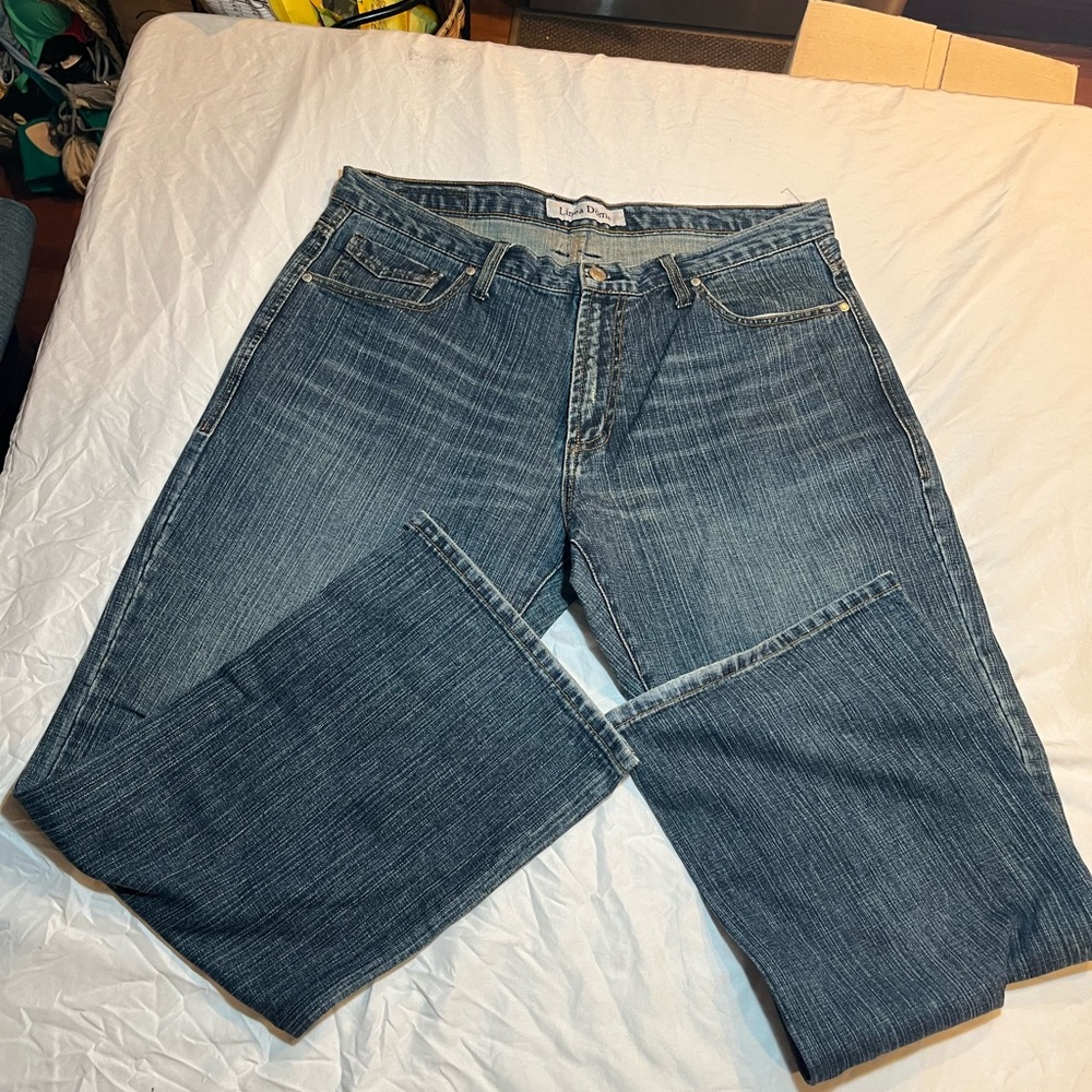Lines Dome Men's Blue Jeans  size 36x30 excellent condition